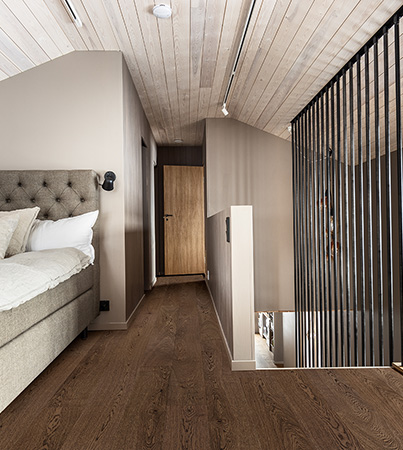 Novafloor New Classics Tammi Dark Chocolate 1-sauva öljyvahattu & harjattu parketti