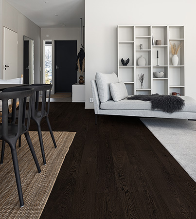 Novafloor New Classics Tammi Black Wood 1-sauva öljyvahattu & harjattu parketti